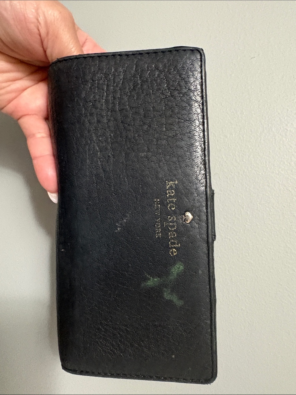 kate spade black leather continental wallet with gold logo